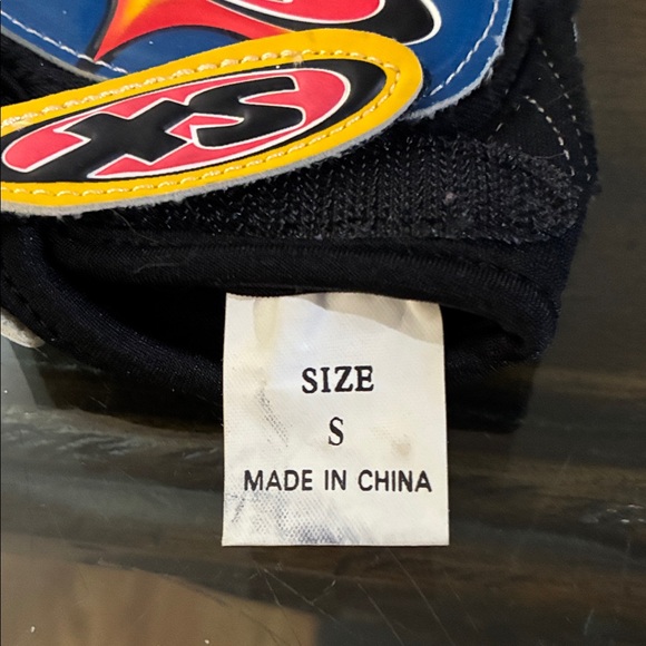 Schwinn Multicolor Moto Gloves - Picture 4 of 4